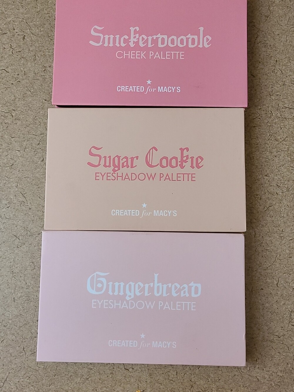 Gingerbread Eyeshadow Palette - Pink/Gold Colors
